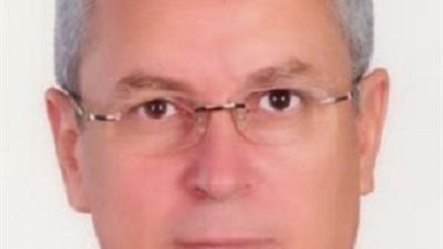 وزير التعليم العالي يدعو إلى تشجيع شباب الأطباء للعمل بمستشفى برج العرب الجامعي