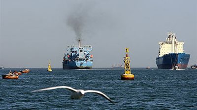 حمولات قياسية للسفن العابرة لقناة السويس اليوم