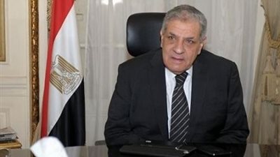 محلب يكرم أوائل الثانوية العامة والدبلومات الفنية ..عصر اليوم