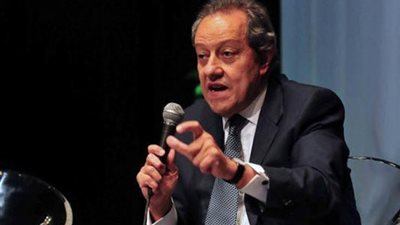 عبدالنور: قانون جديد يلزم الحكومة بشراء المنتج المحلى
