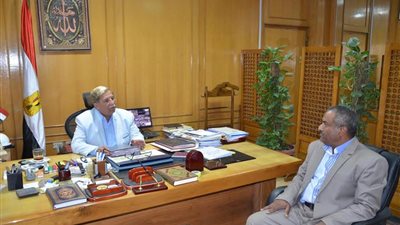 محافظ الإسماعيلية يستقبل مدير الأبنية التعليمية الجديد