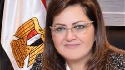 عاجل.. وزيرة التخطيط تعلن عن عدد اشهر ألاجازة  وشروط الترقية بقانون الخدمة المدنية الجديد