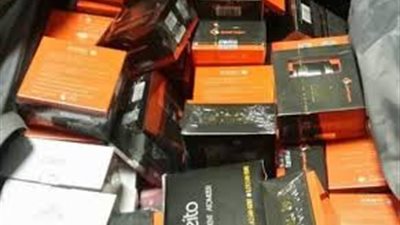 جمارك مطار القاهرة تحبط محاولة تهريب أجهزة اتصالات وتنصت