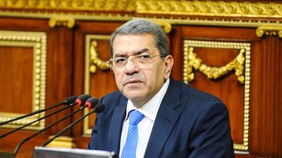 وزير المالية يعلن عن موعد صرف العلاوة