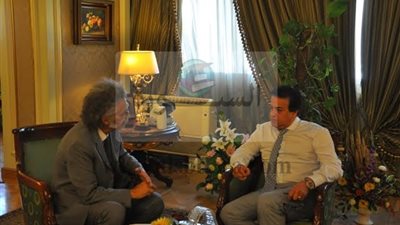 وزير التعليم العالى يلتقى نقيب الأطباء