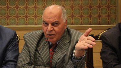 خلف الزناتى: صرف إعانة لأسر المعلمين المتوفين فورا 