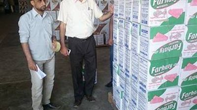 ضبط عدد 131 كرتونة بسكويت غير مطابقة  واعدام عدد 93 كيلو اغذية تالفة بمركز السادات.