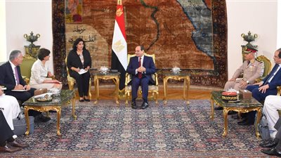 السيسي يستقبل وزيرة الدفاع الفرنسية لبحث التعاون والشراكة القائمة بين البلدين