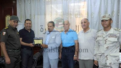 محافظ الأقصر يستقبل وفد الأتحاد المصرى للرياضة الجوية