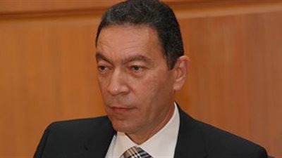 ماهي أهمية كثرة شرب الماء للجلد والشعر والأظافر؟