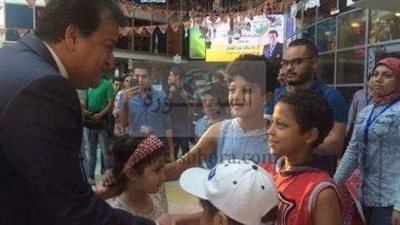 وزير التعليم العالى:  سفر ١٠ باحثين من مستشفي سرطان الأطفال للتدريب والتعليم على نفقة الوزارة