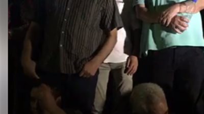 عاجل..بالفيديو|الاعتداء على الصحفيين المعتصمين أعلى سلالم النقابة