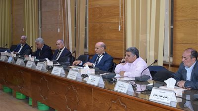 جامعة بنها: البدء في تنفيذ أعمال تجديد وتطوير كليات ومرافق الجامعه  بايدي الطلاب 