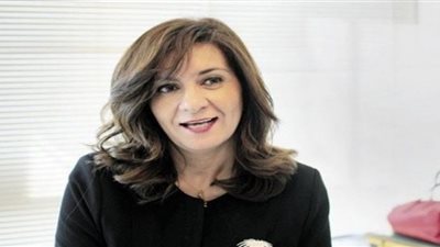 وزارة الهجرة تنهي إجراءات نقل جثمان مواطن مصري بقطر 