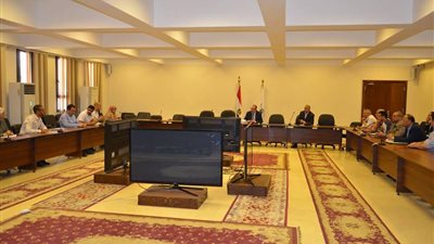 محافظ بنى سويف يتابع عمل لجان استرداد أراضي الدولة .. ويوجه باستمرار المتابعة الميدانية لمنع عودة التعديات على الأراضي