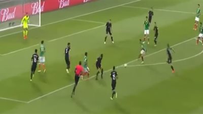 بالفيديو..المكسيك تحقق اول فوز لها على نيوزيلندا 1/2 بكاس العالم للقارت 