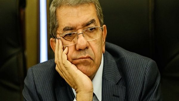 وزير المالية عمرو