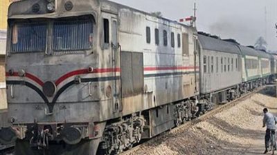 عاجل.. توقف حركة قطارات الزقازيق الاسماعيلية بسبب خروج عربة عن القضبان 