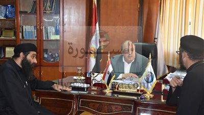 رئيس جامعة مدينة السادات يستقبل المهنئين من الأخوة الأقباط بمناسبة عيد الفطر المبارك