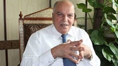 خلف الزناتى: نطالب البرلمان وشوقى بزيادة رواتب المعلمين.. وتطبيق جدول الأجور المقترح.. معلم مساعد 2000 جنيه.. وكبير معلمين 10 آلاف جنيه 