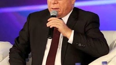 وزير الثقافة: أتمنى أن أرى سيدة مصرية ترأس الحكومة والبرلمان