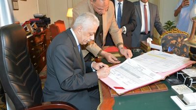  شوقى يعلن نتيجة الثانوية العامة