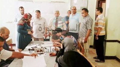 بالصور.. مدير تعليم سيدي غازي بكفرالشيخ يتفقد كنترول الشهادة الإبتدائية