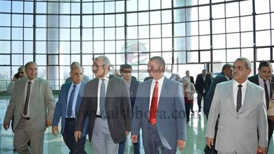 وزير التنمية المحلية ومحافظ كفرالشيخ يتفقدان المستشفى الجامعى