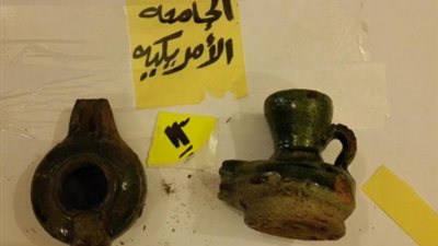 بالصور.. الجامعة الأمريكية بالقاهرة تبادر بتسليم مجموعات من القطع الأثرية إلى الحكومة المصرية