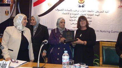 تطبيق المعايير الأكاديمية القياسية الوطنية القائمة على الكفايات في مناهج التمريض بجامعة حلوان