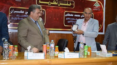 جمعية خريجي كلية تجارة بنها تنظم حفلاً لتكريم القيادات السابقه