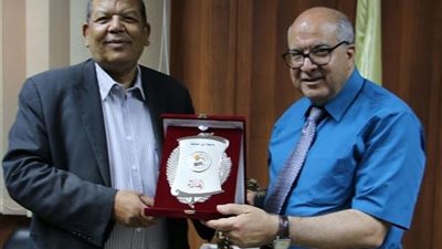 جامعة بنى سويف تستقبل خبير علوم الحاسب والهندسة بجامعة كونكتيكت بالولايات المتحدة الامريكية