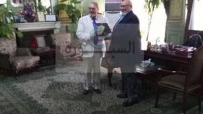 رئيس جامعة عين شمس يستقبل المهندس الإيطالى