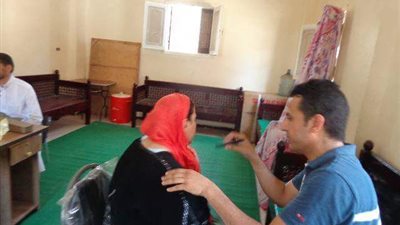 قافلة جامعة المنوفية تقوم بالكشف وتقدم العلاج ل165 من اهالى قرية أم خنان