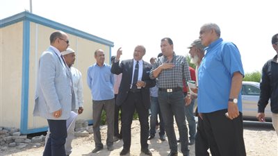 بالصور ..رئيس جهاز تنمية التجارة ومحافظ الأقصر يتفقدان الأراضي غير المستغلة لإنشاء منطقة لوجستيه وسلاسل تجارية تخدم الصعيد 