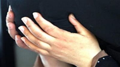 ام تلقى بطفلها من الدور العاشر بعد علاقة 