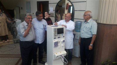   جمعية أصدقاء مرضى الكلى تتبرع بجهاز غسيل كلوى لمستشفى سرس الليان