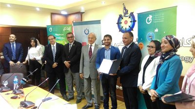 تسيلم عقود احتضان لـ7 شركات تكنولوجية ناشئة في الحاضنة التكنولوجية 