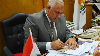 البدء فى إنشاء المدرسة اليابانية ومدرسه للمتفوقين بالوادي الجديد