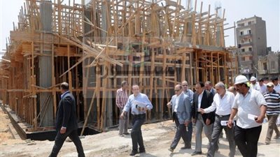 815 وحدة سكنية و344 تجارية.. وزير الإسكان يتفقد أعمال تطوير منطقة 