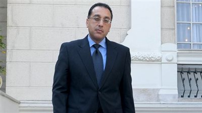 وزير الإسكان: الانتهاء من تنفيذ 60 مشروعا لصرف صحى القرى فى 13 محافظة بتكلفة 1.1 مليار جنيه  