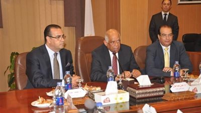 رئيس مجلس النواب فى زيارة لمركز د. غنيم بجامعة المنصورة