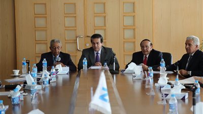 وزير التعليم العالي يفتتح أول مركز للتحكم الصناعي بجامعة النيل