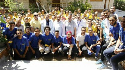 نائب رئيس جامعة عين شمس يلتقي بطلاب معسكر إعداد القادة