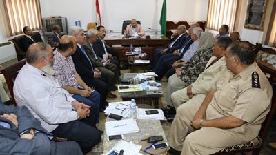 محافظ المنوفية يوجه بعقد لقاءات بين رؤساء المدن ونواب الشعب لحل مشاكل المواطنيين