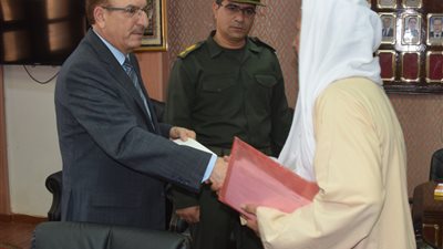 محافظ بني سويف يقرر صرف 30 ألف جنيه لأسر 3 من شهداء الواجب  لمواجهة أعباء المعيشة