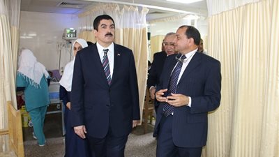 رئيس جامعة بنى سويف يتفقد المستشفى الجامعي وقسم الطوارئ