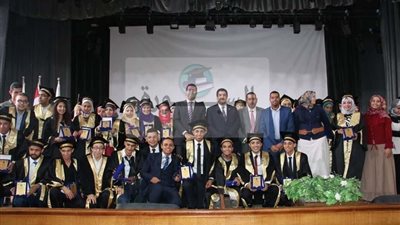 رئيس جامعة بني سويف يشيد بدور الدكتور امين لطفي ويعتبره شخصية قومية وطنية