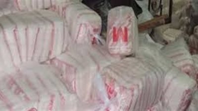 مباحث تموين الاقصر تضبط نقص 12 طن سكر بفرع المصرية 2000