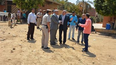  محافظ الوادي الجديد يكلف رؤساء المراكز والقرى بإعداد تقارير متكاملة عن موقف المدارس بالمحافظة قبل بدء  العام الدراسي